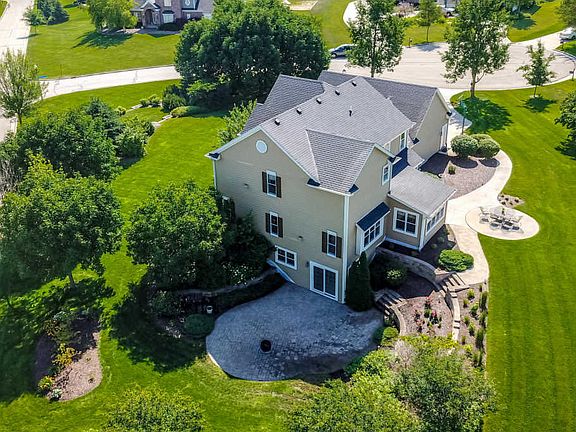 4th image of 8613 S Parkland Ct