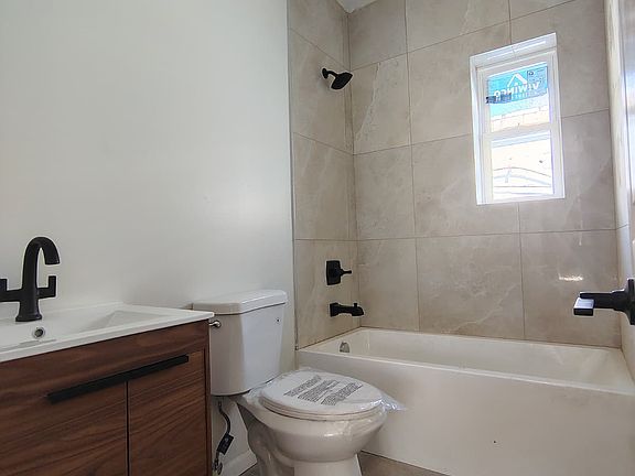 3rd image of 77 N Main St APT 1