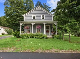4 Pleasant St, North Bennington, VT 05257