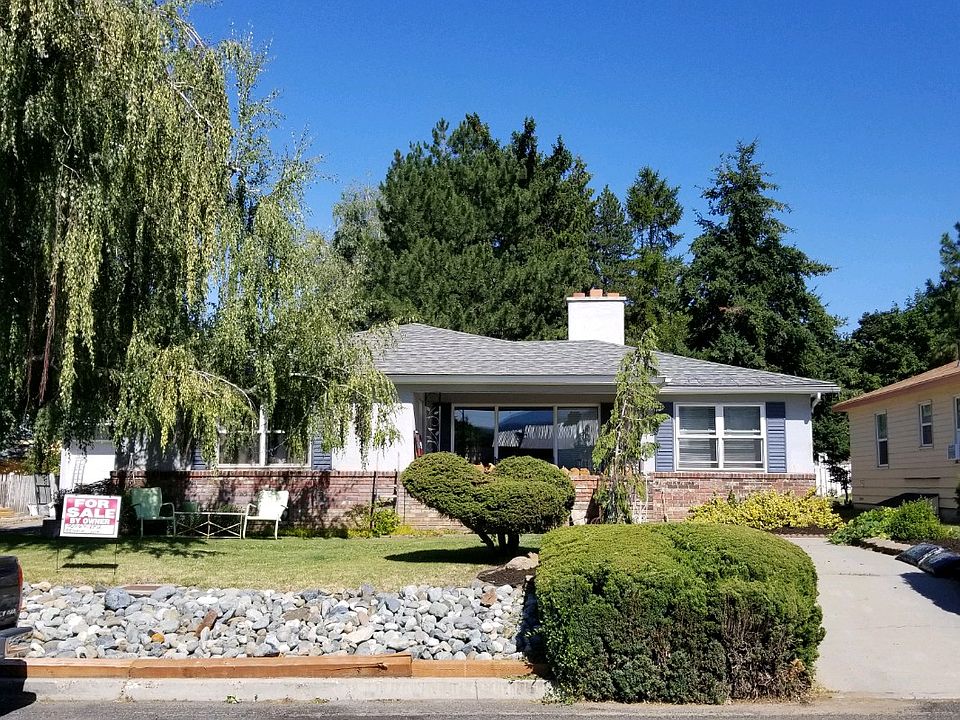 5 br 3 bth Mid Century !