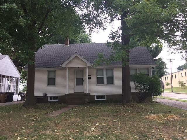 1st image of 2000 Woodlawn Ave