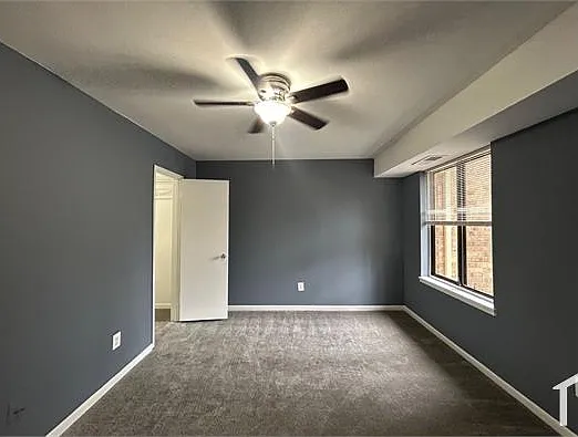 5490 Cedar Ln #C2 — Photo 1