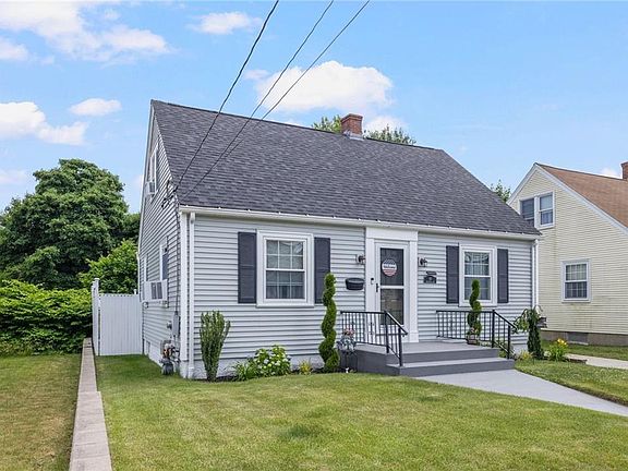 5th image of 10 Sheffield Ave