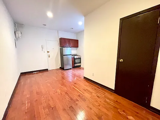 Rented by Nolita Group | media 7