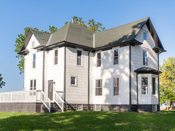 1306 Whitney Rd, Amboy, IL 61310