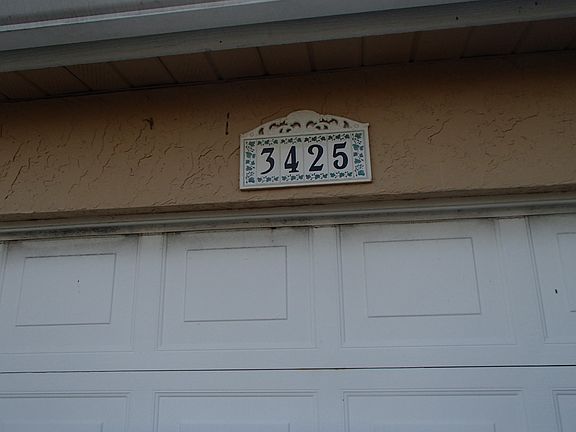 3rd image of 3425 SE Hart Circle