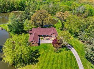 3262 Greenwood Dr, Dewey, IL 61840
