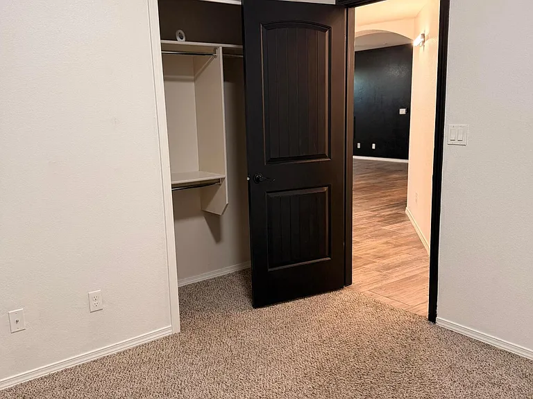 14270 Richard Wiles Ave — Photo 33