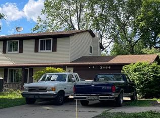 3444 Shaddick Rd, Waterford, MI 48328