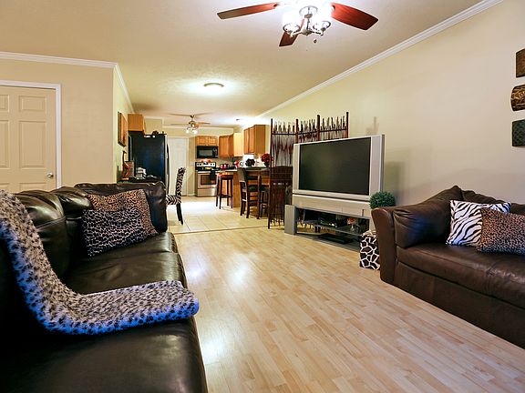 Open floor plan, no carpet!!