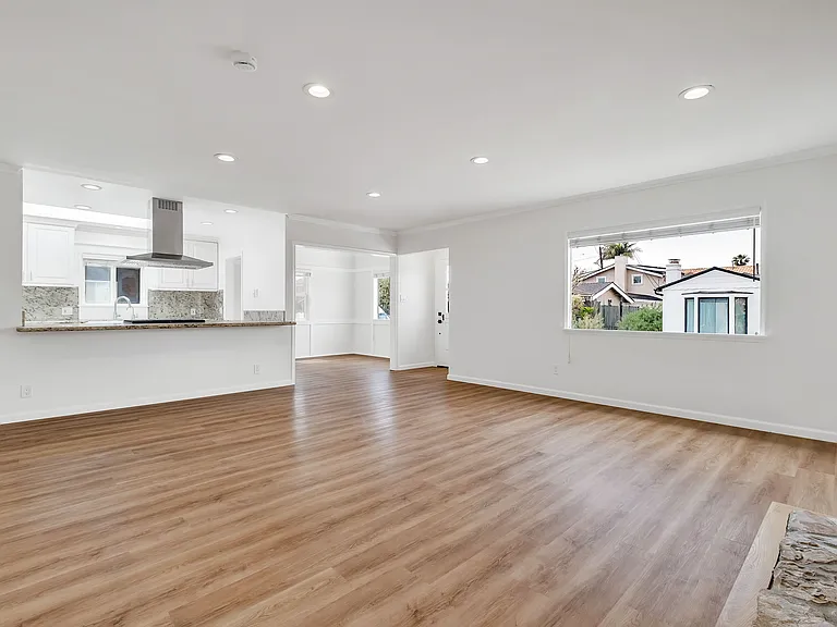 1536 Bonnie Brae St — Photo 5