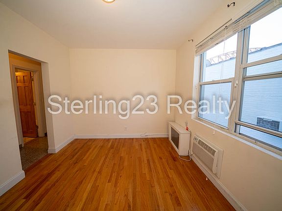 2nd image of 18-24 21st Dr #2R
