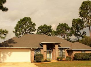 2505 Crescent Pl, Navarre, FL 32566