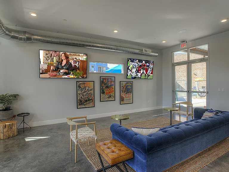 District Lofts — Photo 18