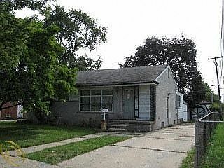 1st image of 33723 Rosslyn Ave