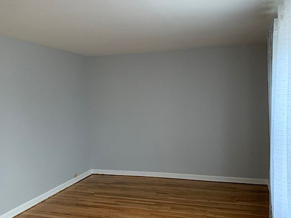 4th image of 34 Standish Road #4