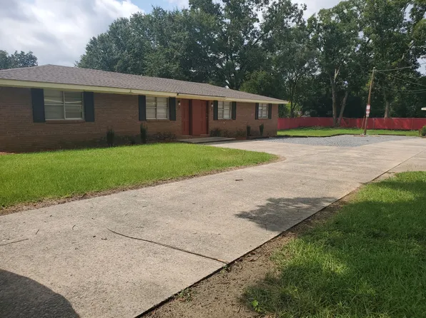 Newly Renovated Apartment, 804 N Franklin St #10, Dublin, GA 31021