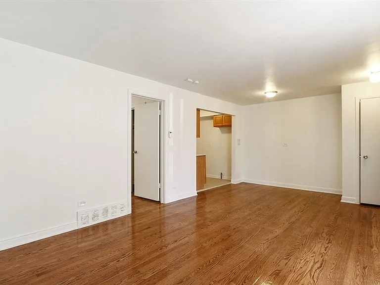 11143 S Dr Martin Luther King Jr Dr — Photo 7