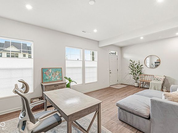 3rd image of 3261 Morab Dr