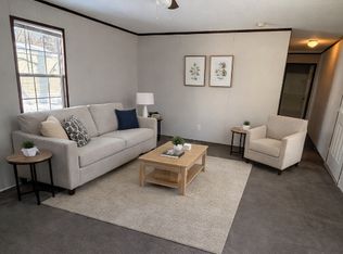 84 Dunlap Cir, Oxford, MI 48371