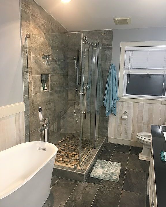 2nd image of 72 Grove St
