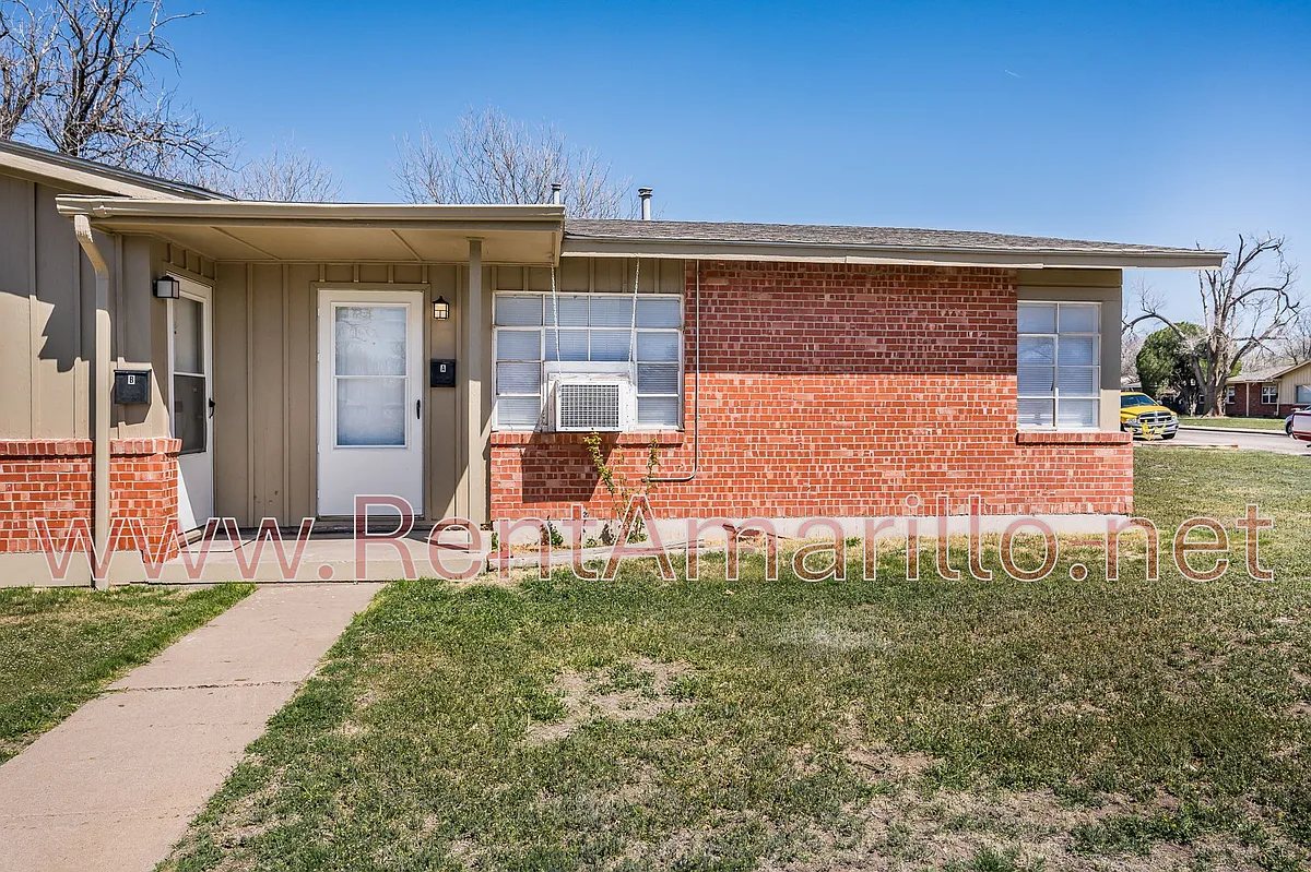 Building Photo - 2716 Curtis Dr #B