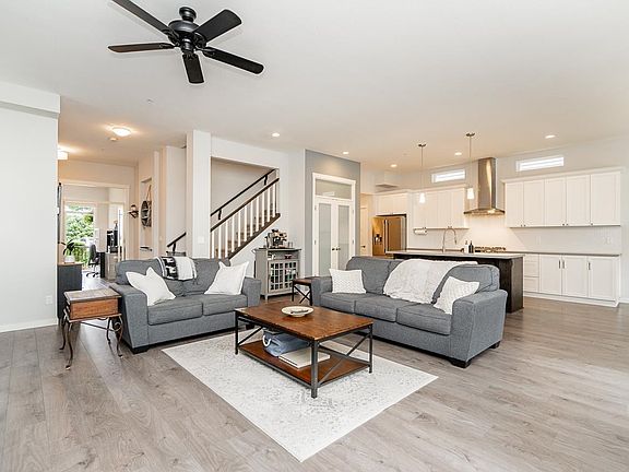 4th image of 2644 275a St
