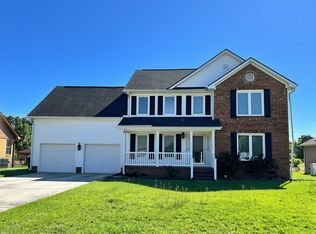 6521 Ryefield Dr, Fayetteville, NC 28314