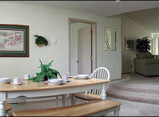 1030 E Cozza Dr APT 812, Spokane, WA 99208