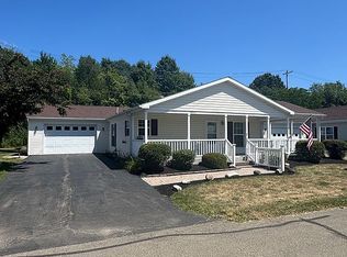 6659 Daffodil Dr, Bath, NY 14810