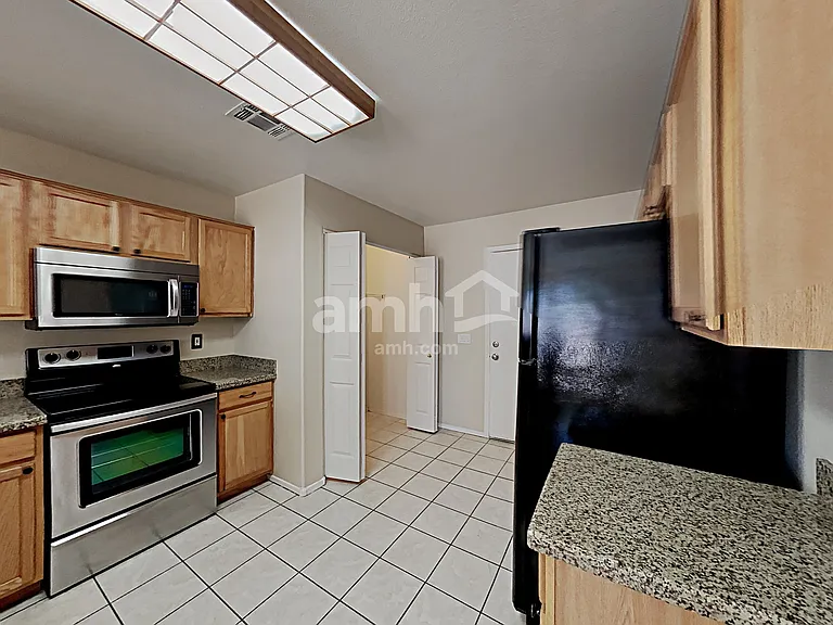 20416 N 31st Way — Photo 3