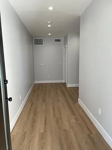 6347.5 Farmdale Ave Photo 1