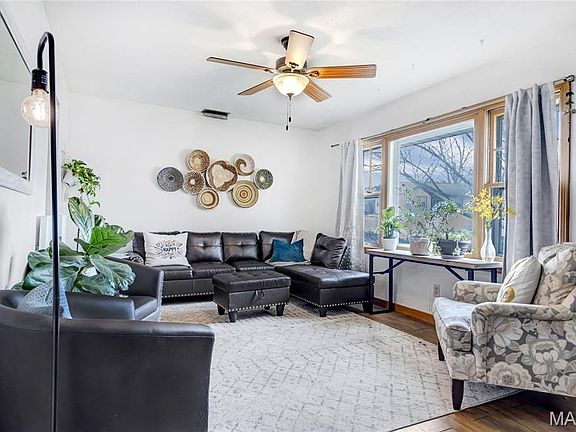 3rd image of 3240 Lynros Ct