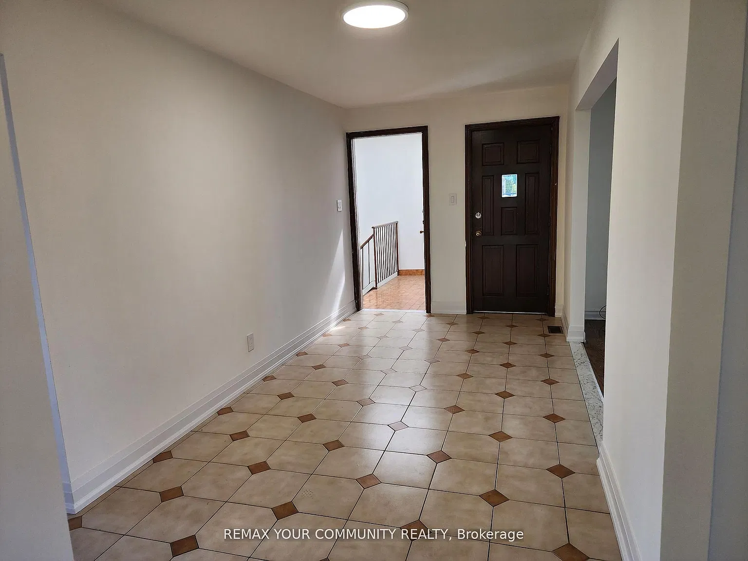 4 bed, $3,600 — Photo 2