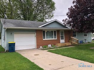 426 N Daniel St, Edgerton, OH 43517