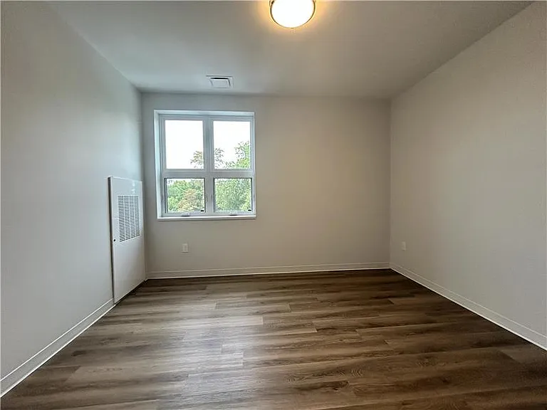 211 Miller Ave — Photo 11