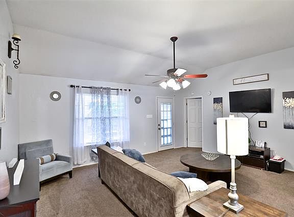 4th image of 3502 Mistletoe Ct
