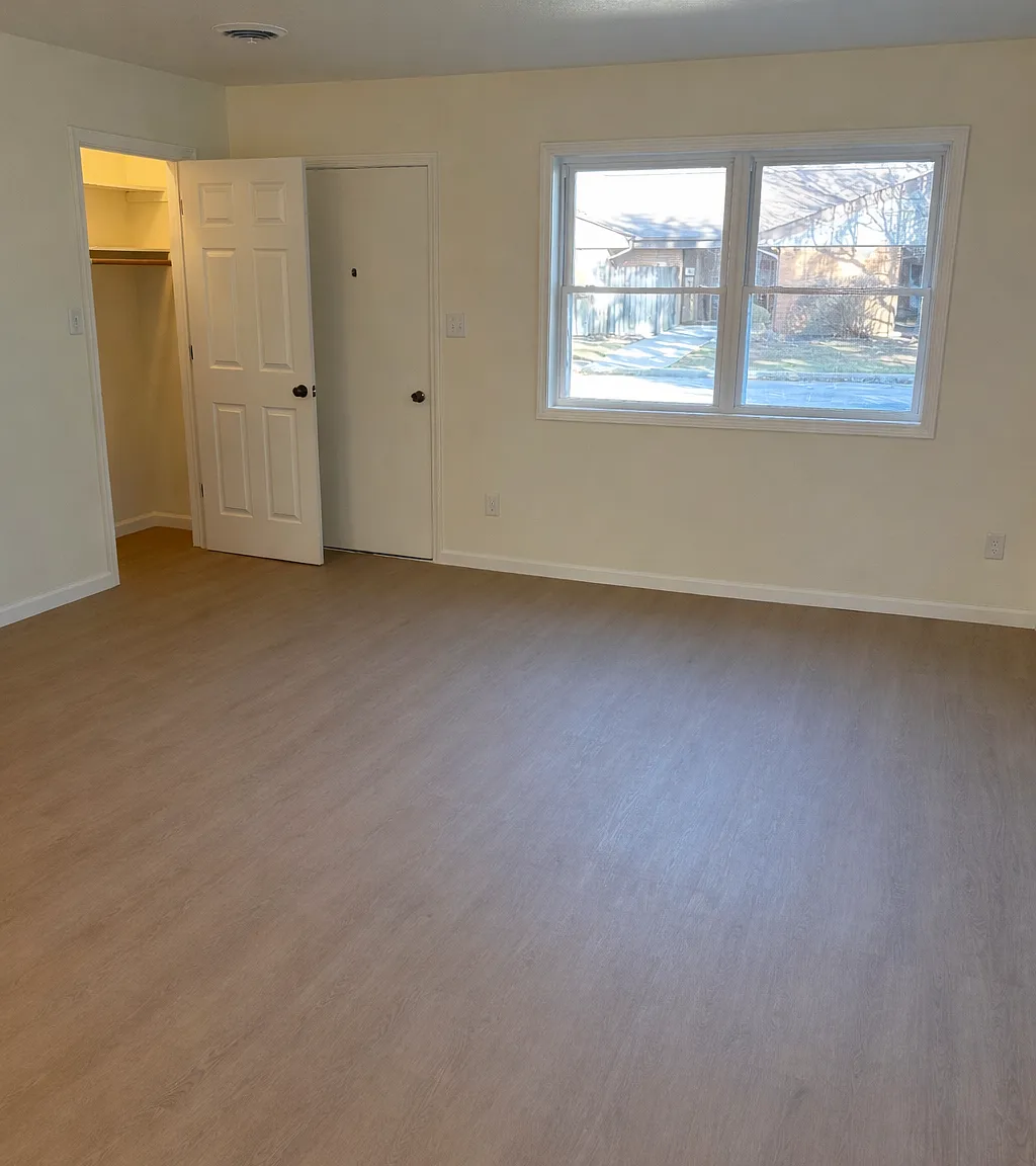 Madison Duplex — Photo 3