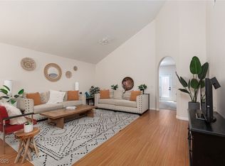 2691 Rimpacific Cir, Spring valley, NV 89146