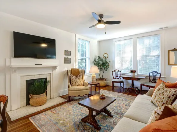 306 E Victory Dr, Savannah, GA