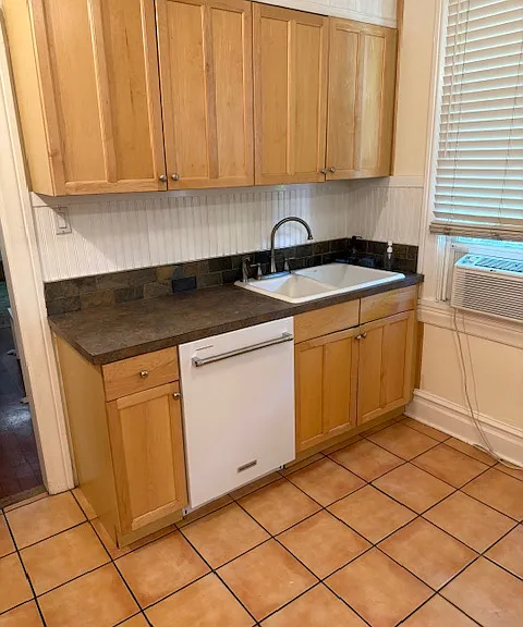 1147 E 200 S — Photo 20