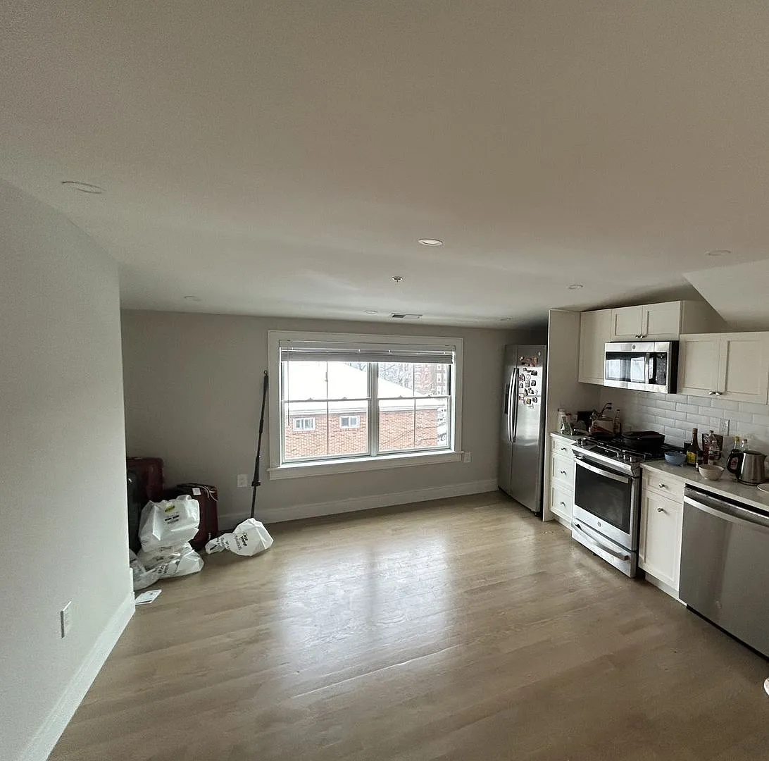 Discover the ridiculous renovations including a 'metal-object in the... — Photo 1