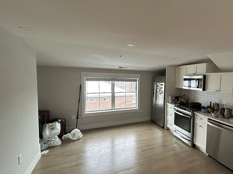 13 Greylock Rd #4 — Photo 1