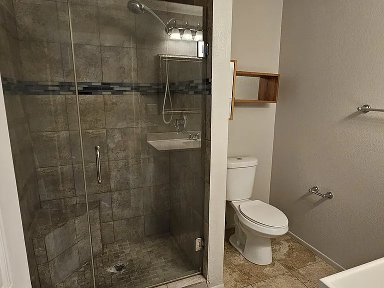 3309 N 70th St #206 — Photo 14