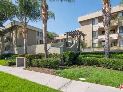 5009 Woodman Ave APT 111, Sherman Oaks, CA, 91423