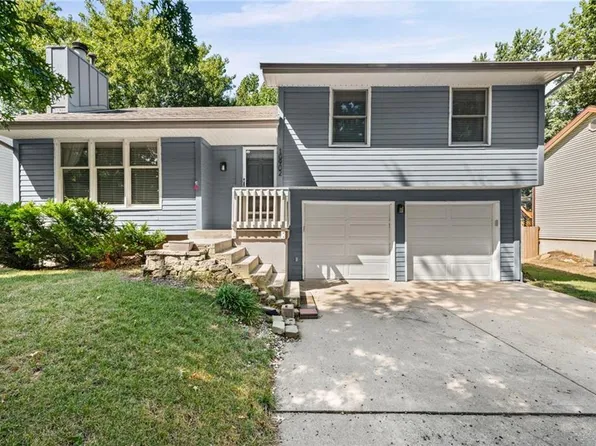 10902 N Harrison St, Kansas City, MO 64155