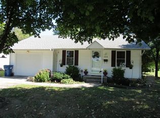 122 N Blanche St, Carthage, MO 64836