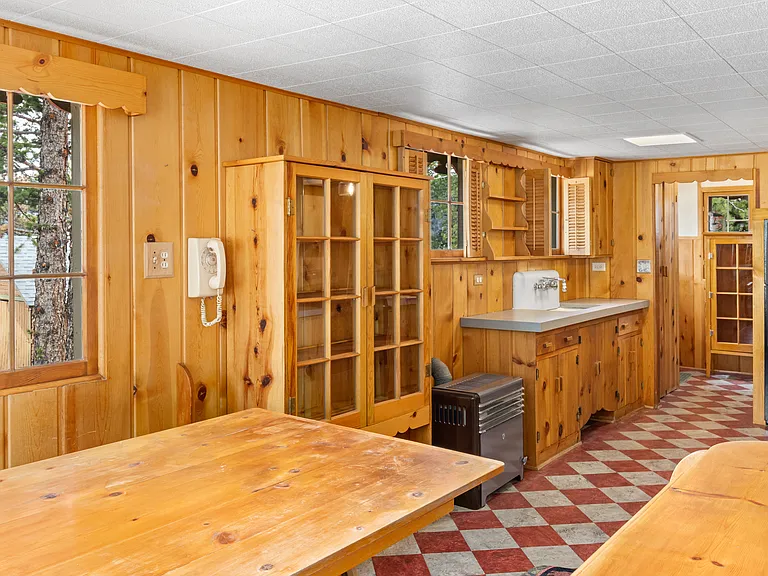 881 Spring St #1 — Photo 13
