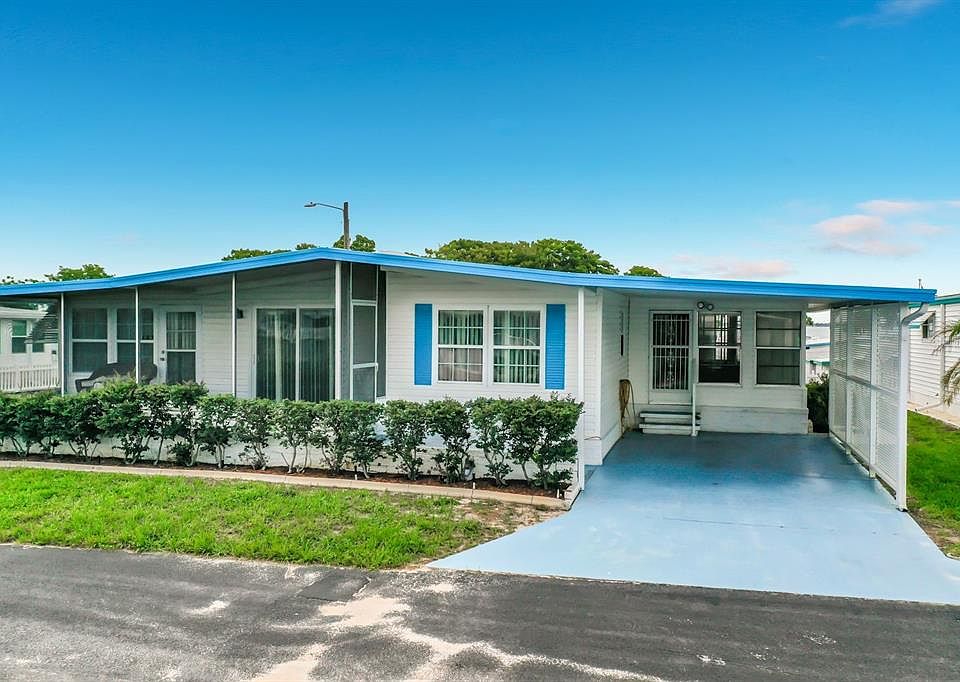 1st image of 176 SUNSET DRIVE