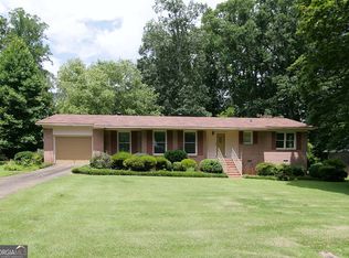 350 Laurel Ln, Lagrange, GA 30241